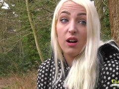 Blond, Brits, Rondborstig, Mollig, Omie, Masturbatie, Rijpe lesbienne, Moeder