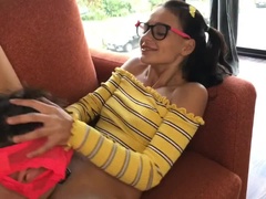 Sucer une bite, Éjaculation interne, Léchez, Chatte, Réalité, Élève, Timide, Nénés