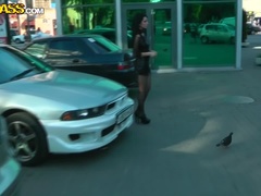 Анальный секс, Большие сиськи, Брюнетки, Каблуки, Белье, На публике, Стриптиз, Тату