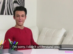 素人, フェラチオ, 中出し, 女, 手コキする, 巨大, なめる, オフィス