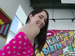Cul, Grosse bite, Sucer une bite, Béant, Hard, Huilée, Adolescente, Nénés