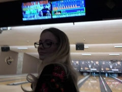 Amateur, Rubia, Masturbación, Al aire libre, Pov, Público, Flaco, Tetas