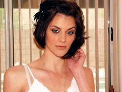 18 años, Culo, Verga grande, Mamada, Morena, Estilo perrito, Cabello corto, Flaco