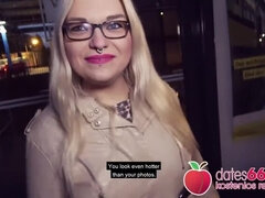 Amateur, Rubia, Corridas, Garganta profunda, Gafas, Hd, Al aire libre, Pov