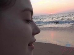 Plage, Blonde, Poupée, Petite amie, Branlette thaïlandaise, Pov, Chatte, Nénés