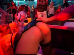 Rubia, Garganta profunda, Muñeca, Penetracion con puños, Grupo, Hd, Lesbiana, Medias largas