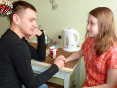 Blondine, Blasen, Hundestellung, Interrassisch, Russisch, Rasiert, Jungendliche (18+), Titten