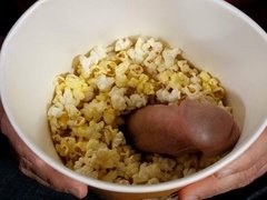 Blasen, Vollbusig, Kino, Schwanz, Hundestellung, Handjob, Rasiert, Titten