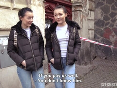 Любители, Брюнетки, Семяизвержение, На природе, От первого лица, Втроем, Сиськи, Близняшки