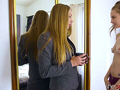 Lesbian milf, hd-video's, lesbian milf seduces