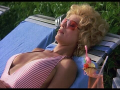 Chica, Bikini, Tetona, Clásico, Madres para coger, Tetas naturales, Retro, Tetas