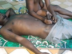 Cul à la bouche, Tante, Grosse bite, Sucer une bite, Bondage, Double pénétration, Indienne, Belle mère