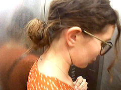 Blasen, Braunhaarige, Öffentlich, Russisch, Sperma, Ablutschen