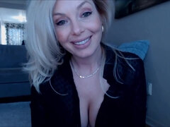 Let Stepmom Show You A Few Things Before Daddy Come Back