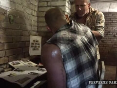 Polla, Corridas faciales, Familia, Sexo duro