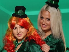 18 jahre, Grosser arsch, Lesbisch, Lecken, Lingerie, Masturbation, Jungendliche (18+), Titten