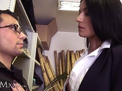Tetas grandes, Mamada, Morena, Madres para coger, Mamá, Polaco, Montar, Medias largas