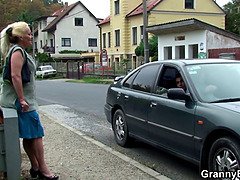 Belleza, Rubia, Mamada, Garganta profunda, Abuelita, Maduro, Mamá, Madrastra