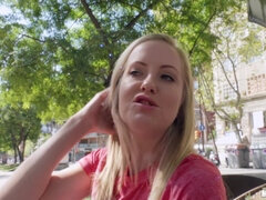 Zwart, Blond, Pijpbeurt, Lul, Hongaars, Natuurlijke tieten, Buiten, Klein