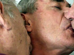 Минет, Группа, Мастурбация