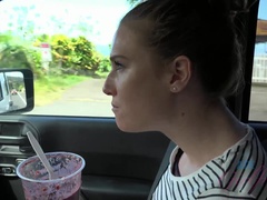 Leie, Blondine, Auto, Fingern, Freundin, Im freien, Pov, Nass