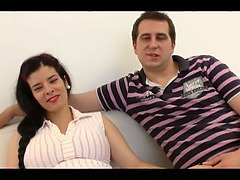 Grosse titten, Spermaladung, Ehemann, Latina, Nippel, Rasiert, Spanisch, Flotter dreier