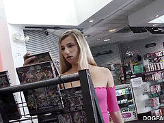 Grote lul, Zwart, Pijpbeurt, Sperma shot, Sperma in gezicht, Muurgat, Klein