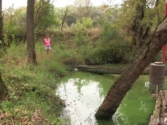 18 jahre, Blasen, Braunhaarige, Spermaladung, Aufs gesicht abspritzen, Jungendliche (18+), Flotter dreier