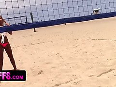 Grosser schwanz, Spermaladung, Handjob, Orgie, Im freien, Pool, Muschi, Schreiend