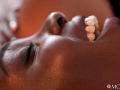 Slaapkamer, Bruinharig, Rondborstig, Hardcore, Hakken, Zoenen, Kut duiken, Vrouw