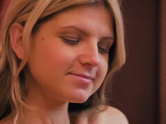 Gros seins, Blonde, Tromperie, Queue, Européenne, Mère que j'aimerais baiser, Russe, Belle mère