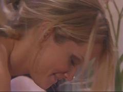 Gros seins, Femme couguar, Éjaculation interne, Hd, Embrassement, Lesbienne, Lingerie, Mère que j'aimerais baiser