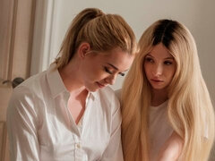 Rubia, Penetracion con dedos, Novia, Besar, Lesbiana, Lamidas, Masturbación, Adolescente