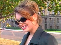 Anal, Gros cul, Sucer une bite, 2 femmes 1 homme, Branlette thaïlandaise, Mère que j'aimerais baiser, Rasée, Plan cul à trois