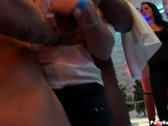 Любители, Одетые девушки голые парни, В одежде, Сумасшедшие, Группа, Секс без цензуры, Межрасовый секс, Вечеринка