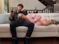 Geweldig, Grote mammen, Blond, Sperma shot, Hd, Moeder die ik wil neuken, Zuigen, Tatoeage