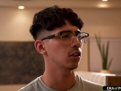 Grosser schwanz, Grosse titten, Kehlenfick, Hardcore, Hd, Interrassisch, Masturbation, Rasiert