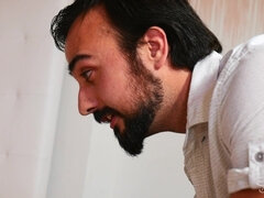 Arschlecken, Bad, Schlafzimmer, Bisexuell, Blondine, Kehlenfick, Transfrau, Tätowierung