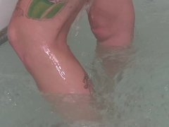 Badkamer, Brits, Voeten, Naakt, Doordringend, Softcore pornografie, Alleen, Tatoeage