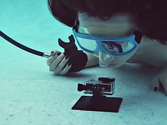 Leie, Tussi, Braunhaarige, Pool, Öffentlich, Solo, Jungendliche (18+), Unter wasser