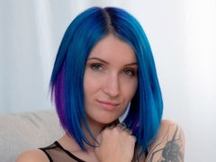 Arsch, Blasen, Schwanz, Handjob, Kurzes haar, Entkleiden, Tätowierung, Titten