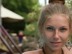 Blondine, Natürlich, Natürlichen titten, Im freien, Pool, Pornostars, Russisch, Titten