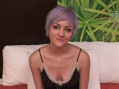 Mamada, Linda, Penetracion con dedos, Gotica, Pov, Afeitado, Cabello corto, Adolescente
