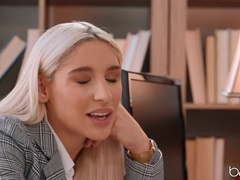 Grosse bite, Blonde, Doigter, Hd, Bureau, Adolescente, Nénés