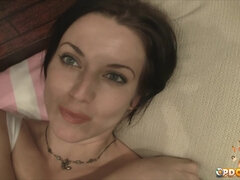 18 ans, Brunette brune, Masturbation, Soeurs, Solo, Adolescente