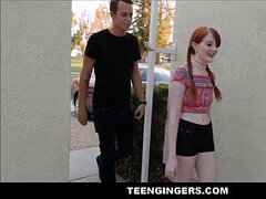 Sucer une bite, Orgasme, Petite femme, Rousse roux, Maigrichonne, Adolescente