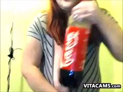 Enthousiasteling, Grote mammen, Schattig, Hangende tieten, Slet, Alleen, Tieten likken