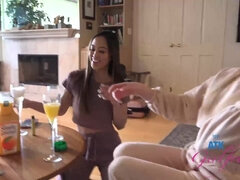 アジア人, デカ尻, デカパイ, 茶髪の, 巨乳な, 彼女, レズビアン, オッパイの