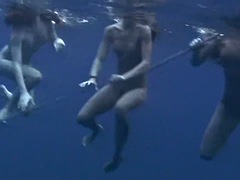 Красотки, Большие сиськи, Обнаженные, Бассейн, Русские, Молоденькие, Втроем, Сиськи