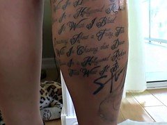 Женское доминирование, Пальцем, Межрасовый секс, Рабыни, Страпон, Тату